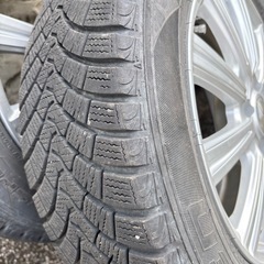 175/65R15 15インチ スタッドレス 4本セットの画像