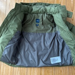 babyGap 95 カーキ　子供用ダウンの画像
