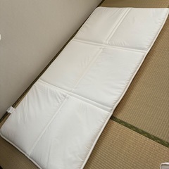 【9/11取引指定】無印良品のコンパクト敷ふとんと敷ふとんカバー、ニトリのポリエステルまくらと枕カバーの画像