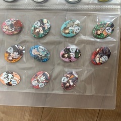 アニメグッズ缶バッジの画像