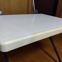 トリミングテーブルの画像