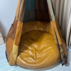室内用　革張りテントの画像