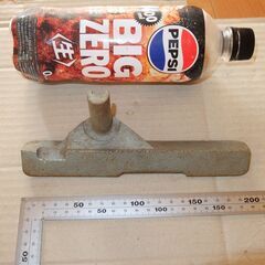 詳細不明 現状 鉄製の部品 電動工具の付属品？ 突起 大工道具 木工 建築 DIY 切断 固定の画像