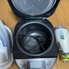 炊飯器 ドライヤー アイロン　3点セットの画像