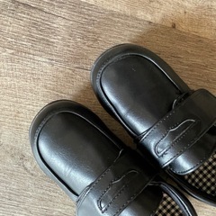 美品☆16cm黒ローファーの画像