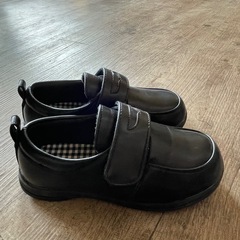 美品☆16cm黒ローファーの画像