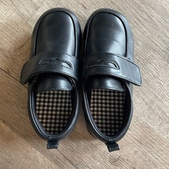 美品☆16cm黒ローファーの画像