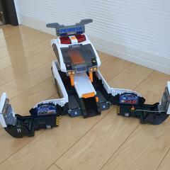 トミカパトカービッグに変形の画像