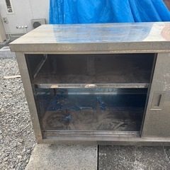 【中古】業務用 ステンレス 調理台 W150 D60 H80cm 厨房 1500 引違い 扉付 作業台 片面 引き違い キャビネットの画像