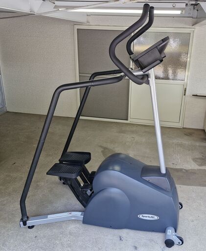 エクササイズマシン　ステッパー　フジモリ社　Sports Art S715 （業務用レベル）