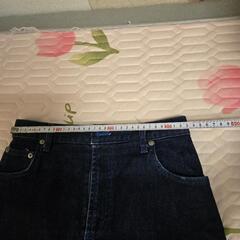 これからの季節に 少し厚手のデニムスカートの画像