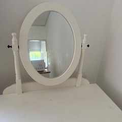 ドレッサーとスツールセットの画像