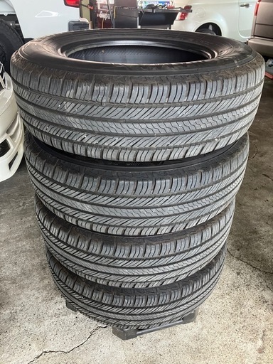 ヨコハマ　ジオランダー　215/70R16 4本