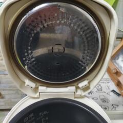 ナショナル National 5.5合　炊飯器 SR-A10Aの画像