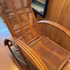 籐製　リクライニングチェアの画像