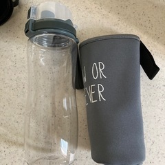 美品❣️サーモス水筒❣️1リットルの画像