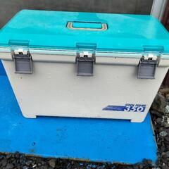 クーラーボックス