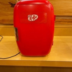 取引き中　
KitKatのミニ 冷蔵庫 の画像
