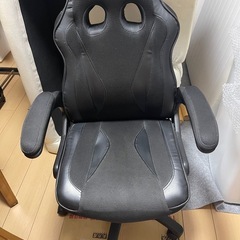 ゲームチェア PCチェア オールブラックの画像