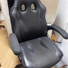 ゲームチェア PCチェア オールブラックの画像