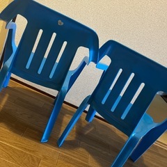 子供用 椅子の画像