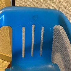 子供用 椅子の画像