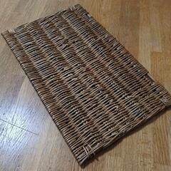 売り切り！値下げ！リメイクに【大きな籐籠のフタ部分】の画像