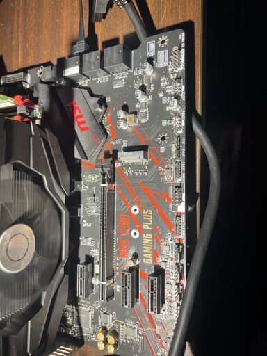 セット内容ふやしました。MPG Z390  GAMING PLUS＋HDD 500GB OS入りCPUファー