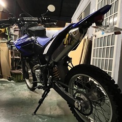 ヤマハ　YAMAHA WR155R VVA 2022年モデル？ノリフミマフラー他　走行距離　7,980km 自賠責5年　美車の画像