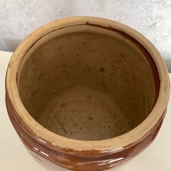 昭和レトロ　蓋付き壺　つぼ　彫刻　梅柄　かめ　梅干し壺　味噌壺　陶器　保存容器の画像