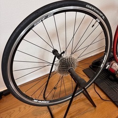 ロードバイク　GIANT CONTEND SL 2+スマートトレーナーミノウラKAGURA LST9200の画像
