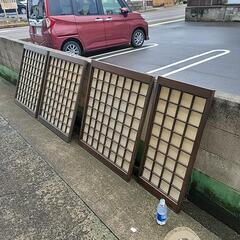 木材　居酒屋　障子　木枠の画像