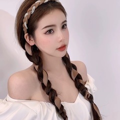 ブラウンとベージュのパール付きヘアバンドの画像