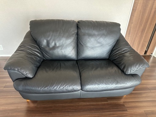 ナツッジ レザーソファ