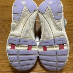 20センチスニーカーの画像