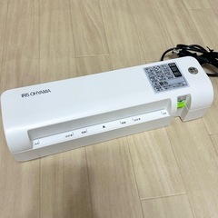 アイリスオーヤマ ラミネーター LM42E ホワイトの画像