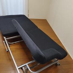 折りたたみベッドの画像