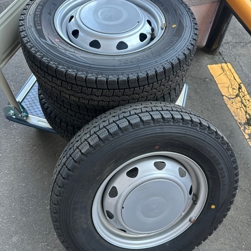 【決まりました】ホイール付きスタッドレスタイヤ　145R12 ダンロップ　ウインターマックス