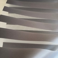 突っ張り式ロールカーテンの画像