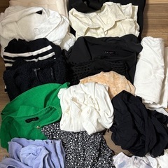 レディース　服　20点以上　まとめ売りの画像