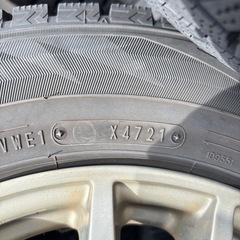 中古スタッドレス　ホイール4本　145/80R13 軽自動車全般に！2021年製ダンロップウインターマックス
の画像
