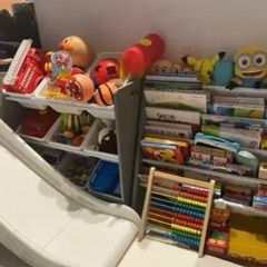 本棚おもちゃ箱ハンブルクルーの画像