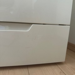 【9月末まで】木天板付きチェスト５段の画像
