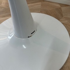 大理石調カフェテーブルの画像