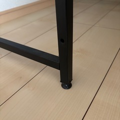 パソコンデスクの画像