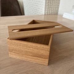 木製ティッシュケースの画像