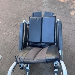 MIKIチルト式車椅子M-1難ありの画像