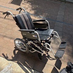 MIKIチルト式車椅子M-1難ありの画像