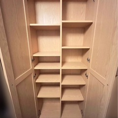 【¥0】ベージュ本棚　観音開き棚　収納棚の画像