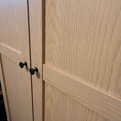 【¥0】ベージュ本棚　観音開き棚　収納棚の画像